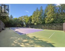 4 - 106 WOODLAWN ROAD E - 36