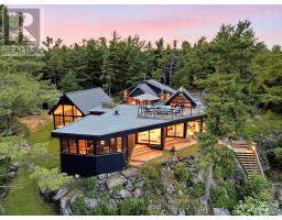 8 ISLAND 65C (ROSE ISLAND) - 2