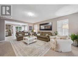 14 - 210 DAWN AVENUE - 10