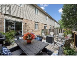 14 - 210 DAWN AVENUE - 31