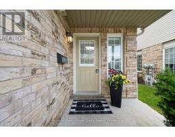14 - 210 DAWN AVENUE - 6