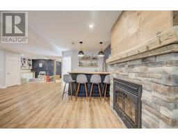 8 WEST RIVER ROAD - 32