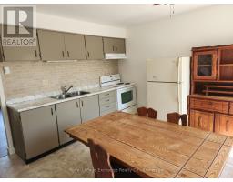 774 ANDREW MALCOLM DRIVE - 3