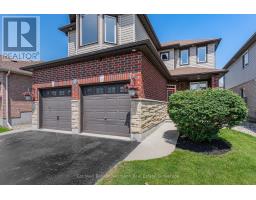 8 CREIGHTON AVENUE - 2