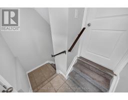 8 CREIGHTON AVENUE - 27