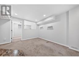 8 CREIGHTON AVENUE - 33