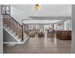 8 CREIGHTON AVENUE - 4