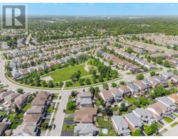 8 CREIGHTON AVENUE - 49
