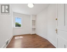 179 ELIZABETH STREET - 27