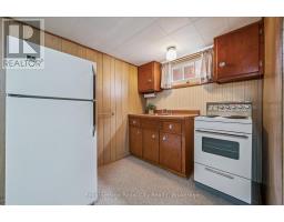 10 PAUL AVENUE - 31