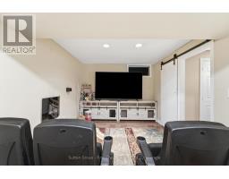 182 ROMEO STREET S - 28