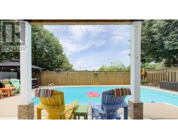 182 ROMEO STREET S - 41