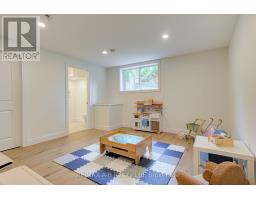261 ALBERT STREET - 44