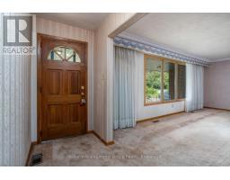 832 VICTORIA ROAD S - 2