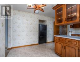 832 VICTORIA ROAD S - 21