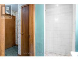 832 VICTORIA ROAD S - 27