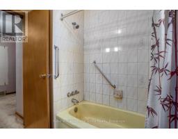 832 VICTORIA ROAD S - 33