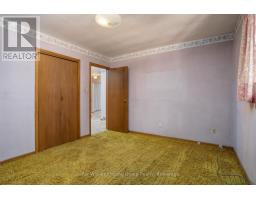 832 VICTORIA ROAD S - 35