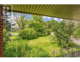 832 VICTORIA ROAD S - 37