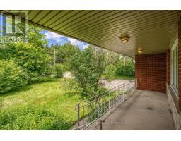 832 VICTORIA ROAD S - 38