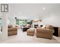 8 ROBIN ROAD - 38