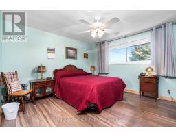 571 12TH STREET - 22
