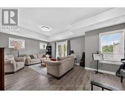 30 - 39 KAY CRESCENT - 12