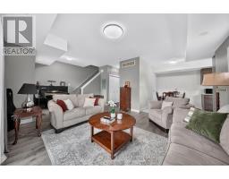 30 - 39 KAY CRESCENT - 16
