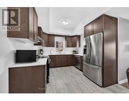 30 - 39 KAY CRESCENT - 21
