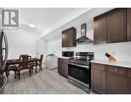 30 - 39 KAY CRESCENT - 27