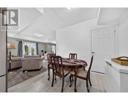 30 - 39 KAY CRESCENT - 28