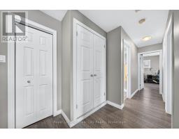 30 - 39 KAY CRESCENT - 43