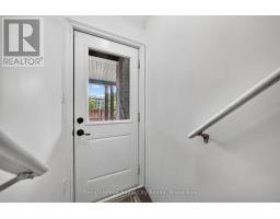 30 - 39 KAY CRESCENT - 9