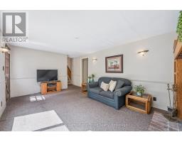 44 SHERWOOD DRIVE - 21