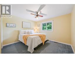 44 SHERWOOD DRIVE - 23