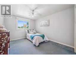 44 SHERWOOD DRIVE - 25