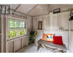 33768 MAPLE COURT - 42