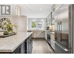 14 BROOKHAVEN COURT - 19