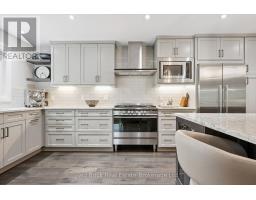 14 BROOKHAVEN COURT - 20