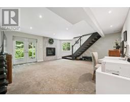 14 BROOKHAVEN COURT - 27