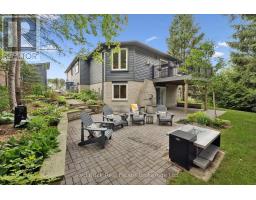 14 BROOKHAVEN COURT - 38