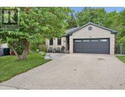 14 BROOKHAVEN COURT - 6