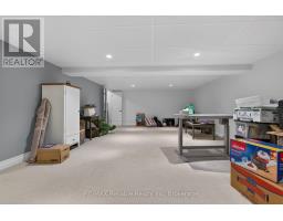 6 SWEET GRASS STREET - 27