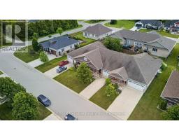 6 SWEET GRASS STREET - 33