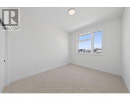 27 HALLS DRIVE - 32
