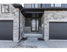 27 HALLS DRIVE - 4