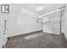 27 HALLS DRIVE - 44