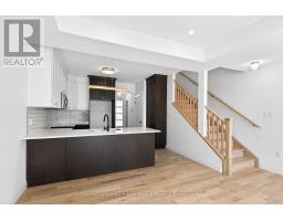 27 HALLS DRIVE - 9