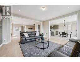 201 MCFARLANE CRESCENT - 13