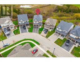201 MCFARLANE CRESCENT - 2